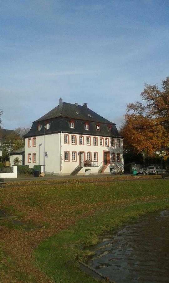Ferienwohnung Roeschen Bernkastel-Kues Ngoại thất bức ảnh